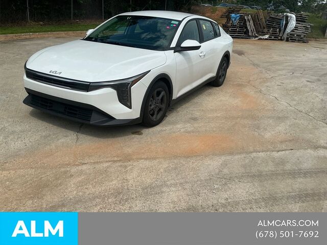 2025 Kia K4 LXS
