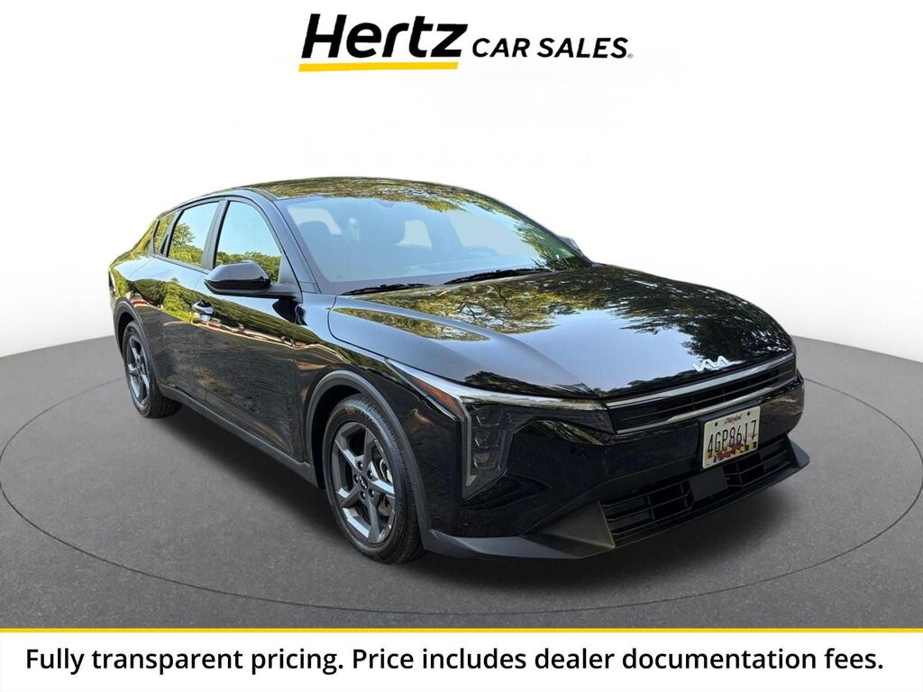 2025 Kia K4 LXS — photo 1 of 13