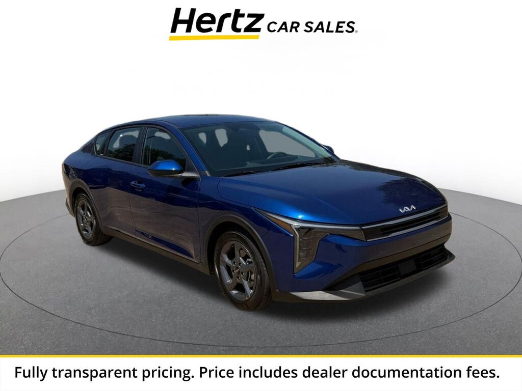 2026 Kia K4 LXS — photo 1 of 13