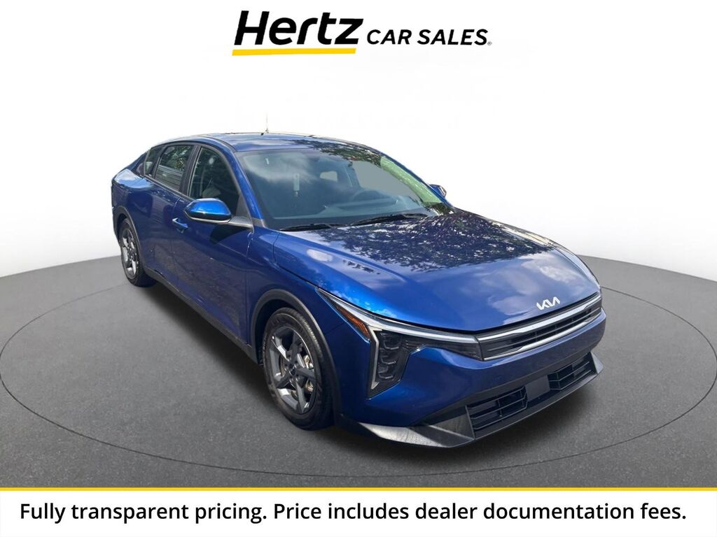 2026 Kia K4 LXS — photo 1 of 15