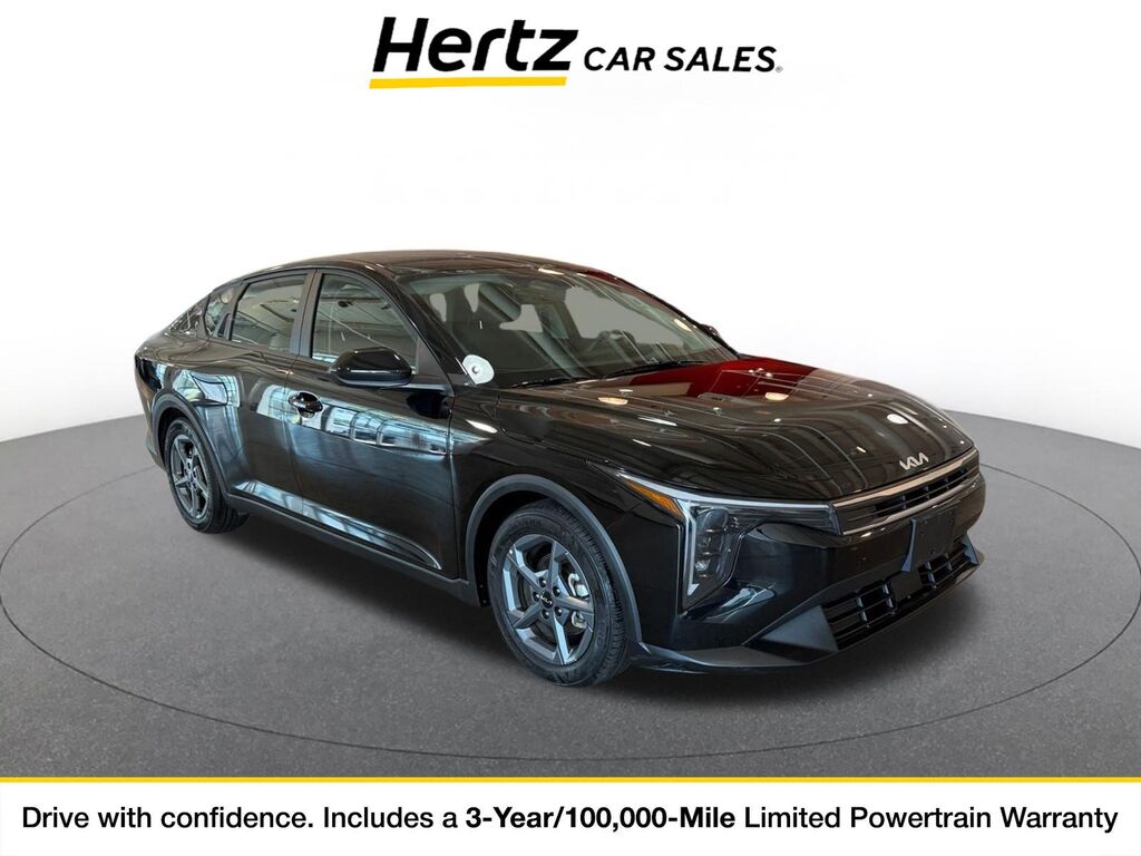 2026 Kia K4 LXS — photo 1 of 11