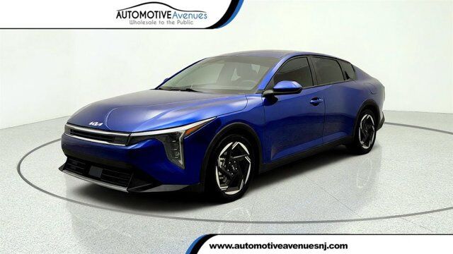 2025 Kia K4 EX — photo 1 of 24
