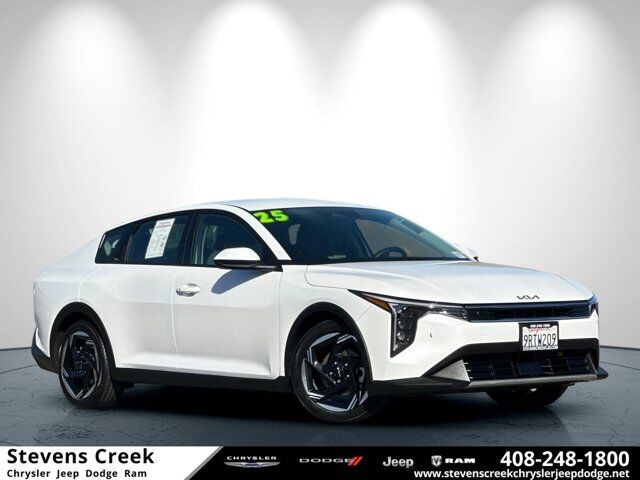2025 Kia K4 EX — photo 1 of 13