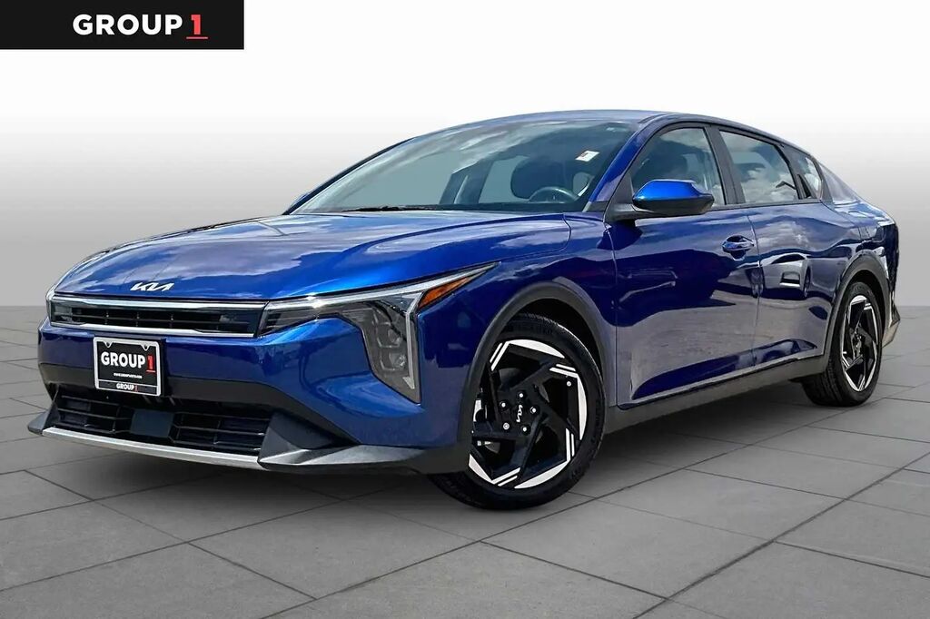 2025 Kia K4 EX — photo 1 of 25