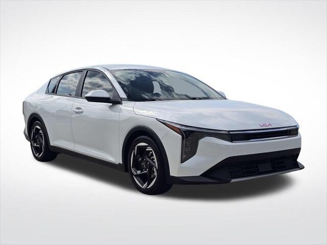 2025 Kia K4 EX — photo 1 of 22