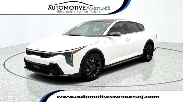 2025 Kia K4 GT-Line Turbo