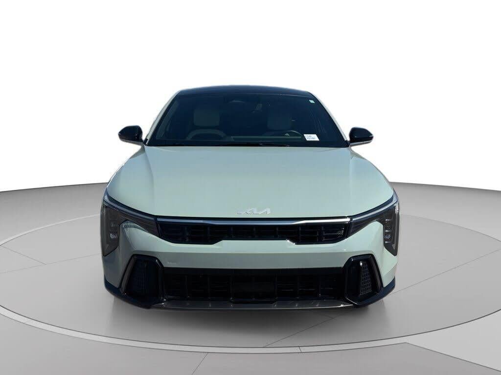 2025 Kia K4 GT-Line — photo 1 of 1