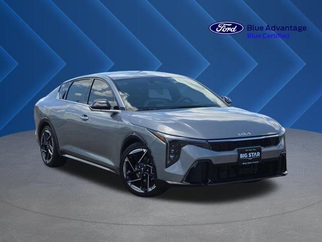 2026 Kia K4 GT-Line — photo 1 of 13