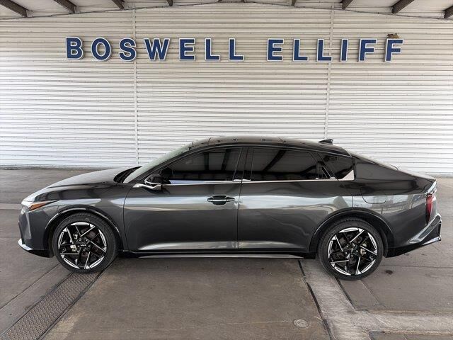 2025 Kia K4 GT-Line — photo 1 of 13