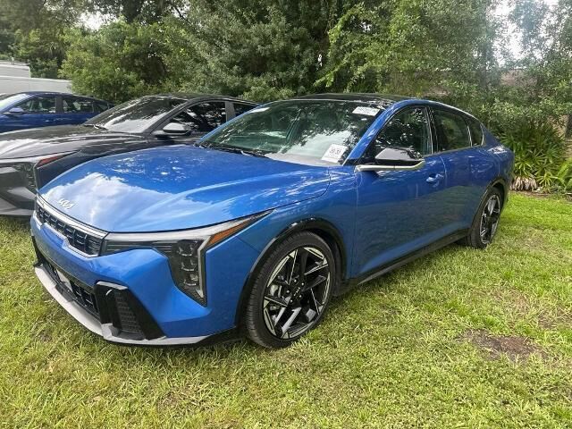 2025 Kia K4 GT-Line