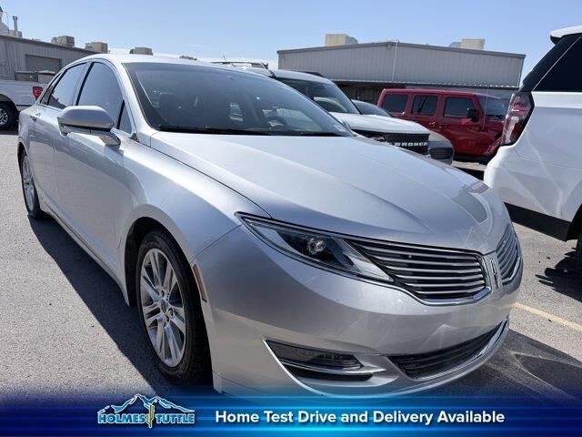 2014 Lincoln MKZ Base — photo 1 of 4