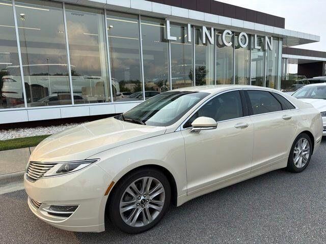 2016 Lincoln MKZ Base — photo 1 of 39