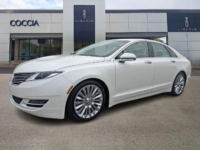 2016 Lincoln MKZ Base — photo 1 of 39