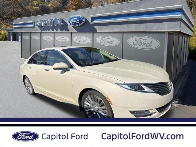 2016 Lincoln MKZ Base — photo 1 of 6