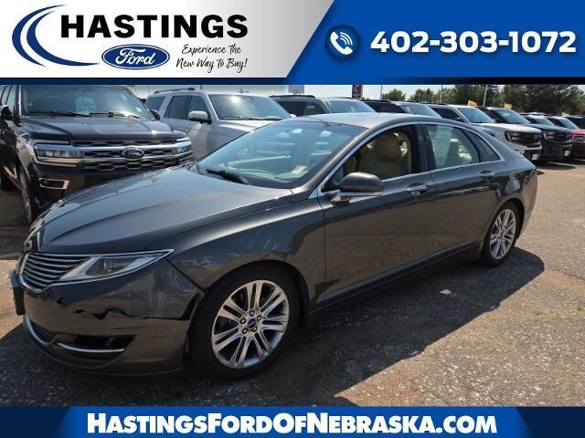 2015 Lincoln MKZ Base — photo 1 of 11