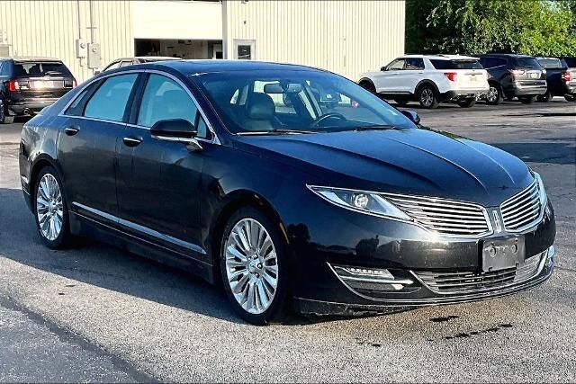 2015 Lincoln MKZ Base — photo 1 of 38