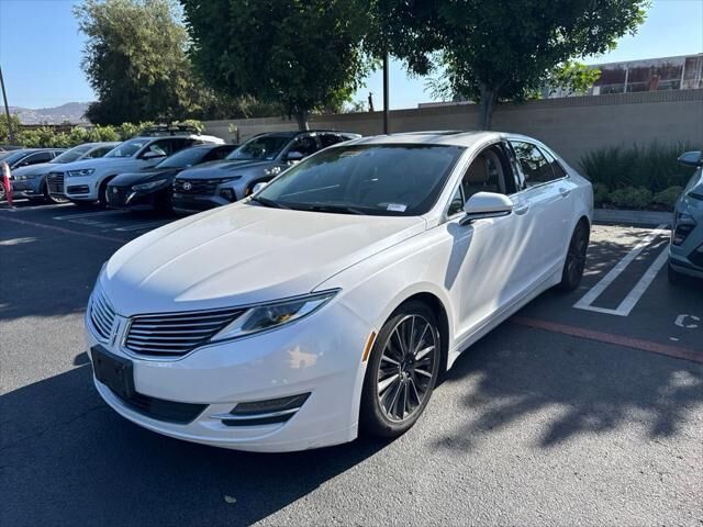 2016 Lincoln MKZ Hybrid Base — photo 1 of 8