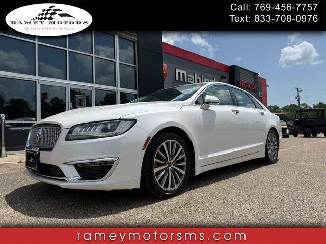 2017 Lincoln MKZ Select