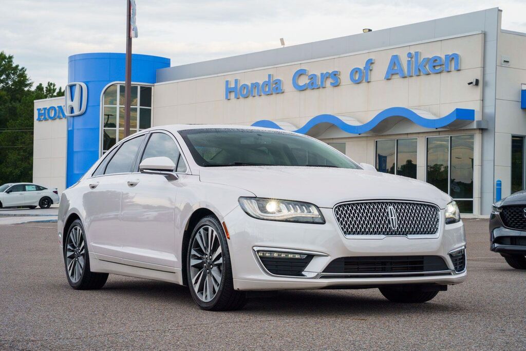 2017 Lincoln MKZ Reserve — photo 1 of 13