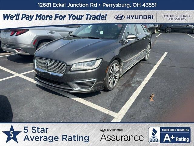 2017 Lincoln MKZ Reserve — photo 1 of 6