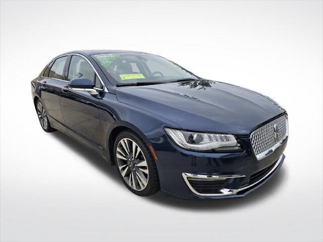 2017 Lincoln MKZ Reserve — photo 1 of 13