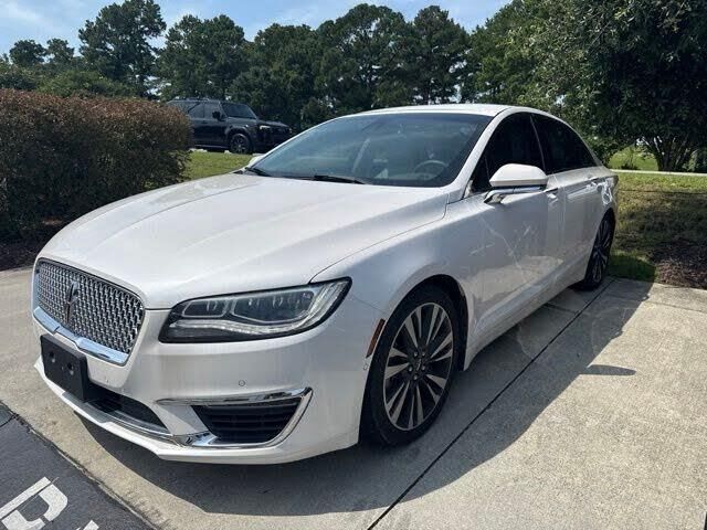 2019 Lincoln MKZ Reserve II — photo 1 of 1