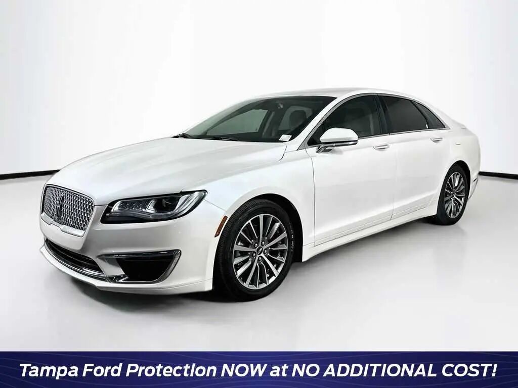 2020 Lincoln MKZ Hybrid Standard — photo 1 of 26