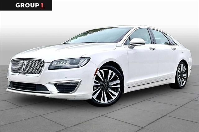 2019 Lincoln MKZ Hybrid Reserve II — photo 1 of 13