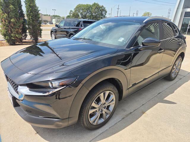 2025 Mazda CX-30 2.5 S Carbon Edition — photo 1 of 39