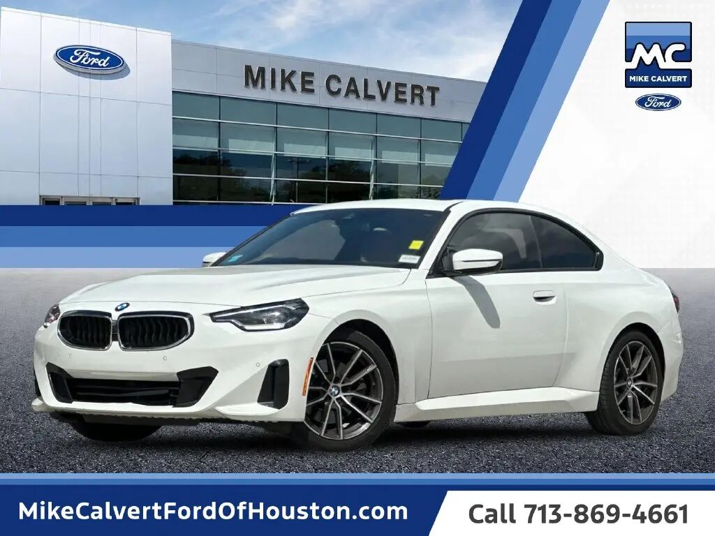2024 BMW 2 Series 230i — photo 1 of 13