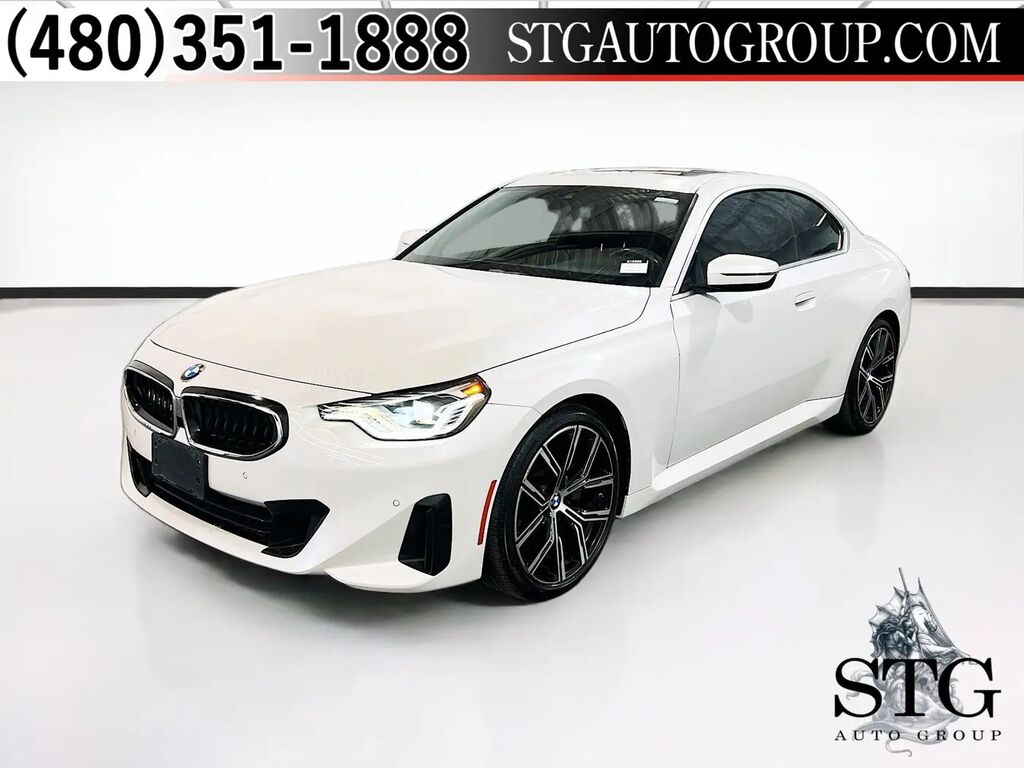 2022 BMW 2 Series 230i — photo 1 of 13