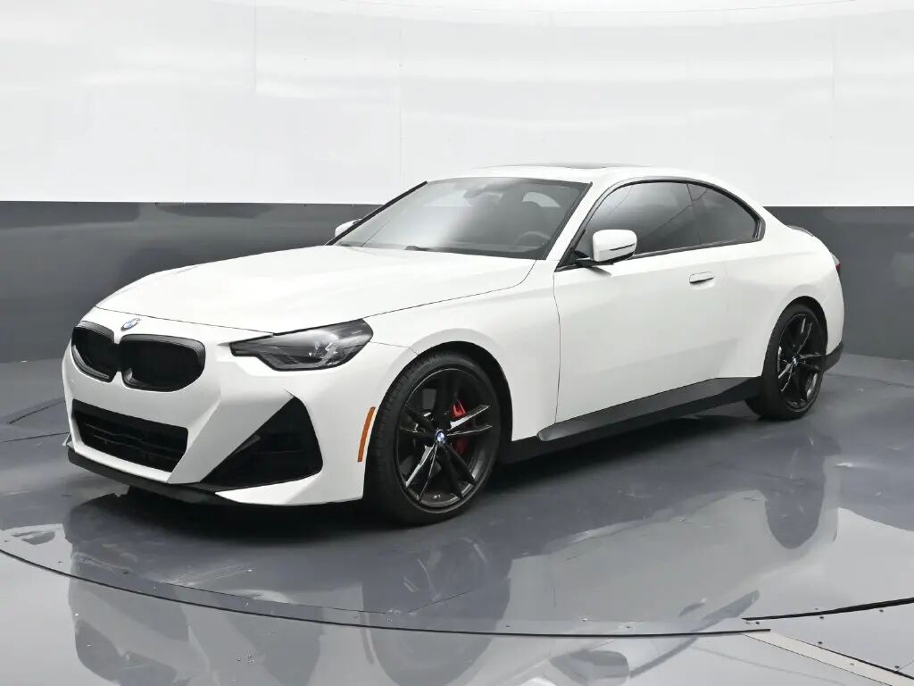 2024 BMW 2 Series 230i — photo 1 of 7