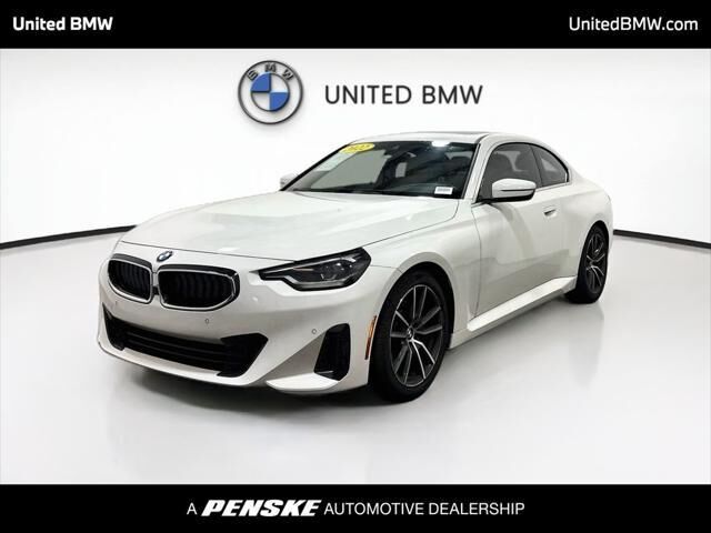 2022 BMW 2 Series 230i — photo 1 of 13