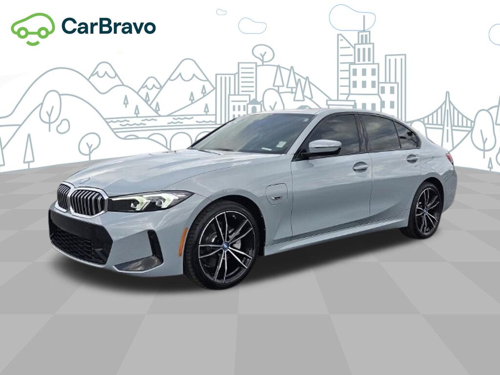 2023 BMW 3 Series 330e — photo 1 of 7
