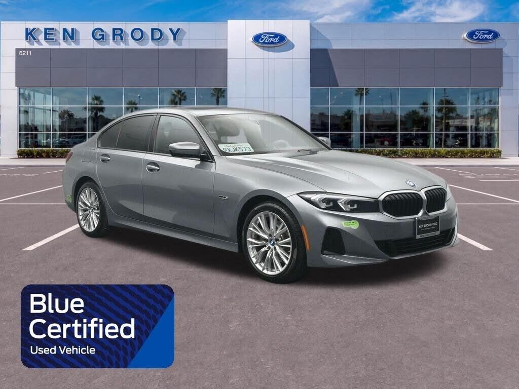 2023 BMW 3 Series 330e — photo 1 of 1
