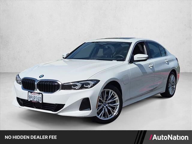 2024 BMW 3 Series 330e — photo 1 of 13