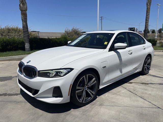2023 BMW 3 Series 330e