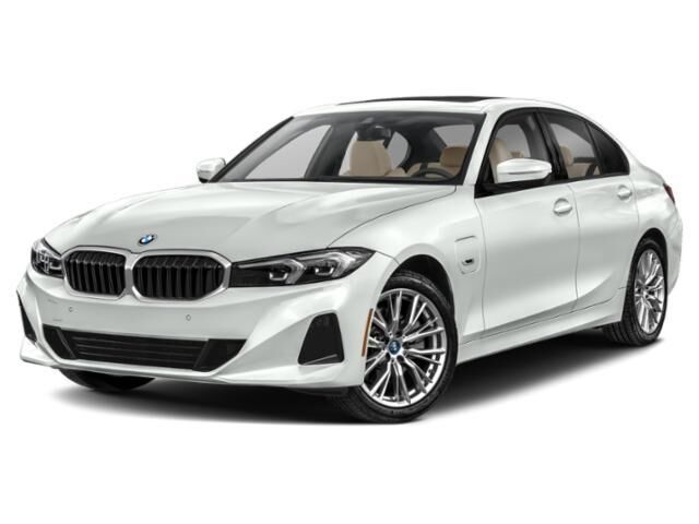 2024 BMW 3 Series 330e xDrive — photo 1 of 13