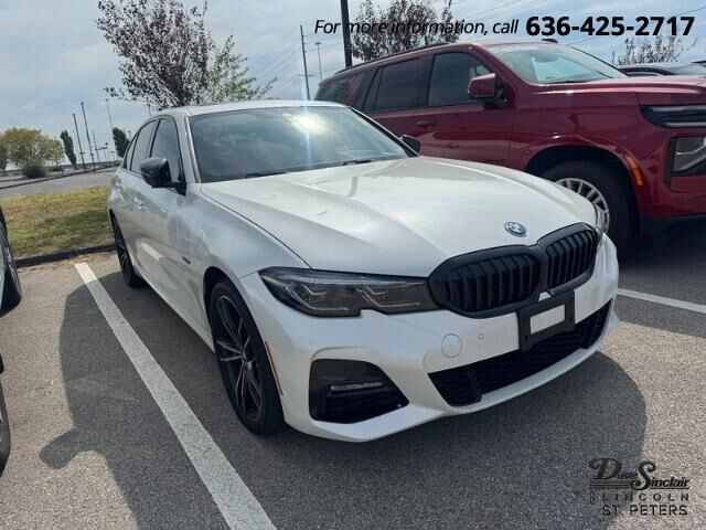 2022 BMW 3 Series 330e xDrive