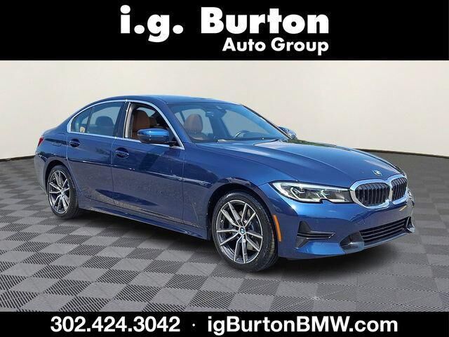 2022 BMW 3 Series 330i xDrive — photo 1 of 14