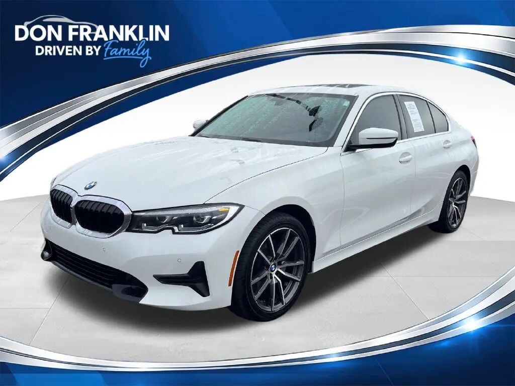 2022 BMW 3 Series 330i xDrive — photo 1 of 13