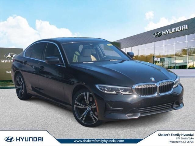 2022 BMW 3 Series 330i xDrive — photo 1 of 13
