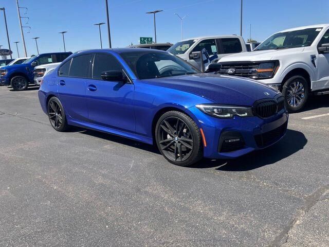 2022 BMW 3 Series 330i xDrive — photo 1 of 4