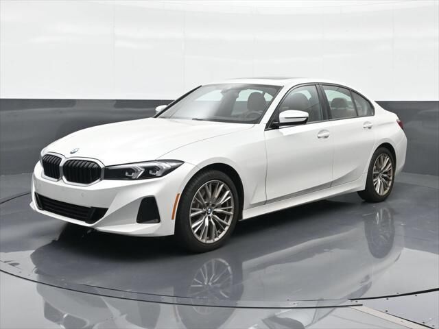 2023 BMW 3 Series 330i — photo 1 of 7