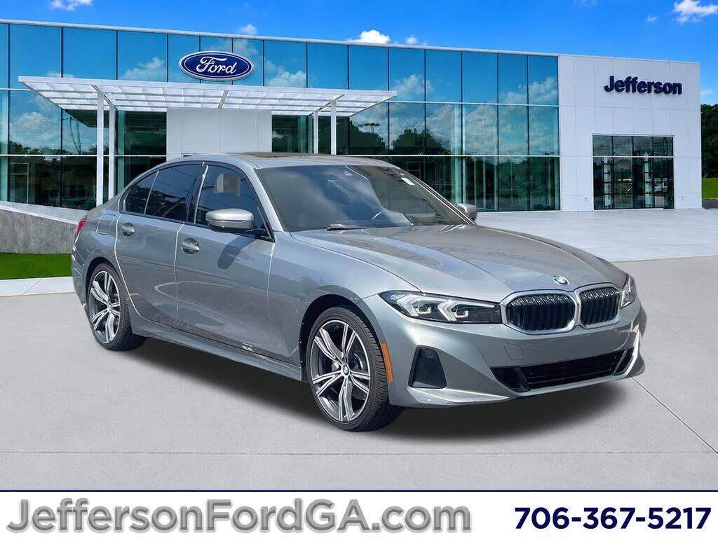 2023 BMW 3 Series 330i — photo 1 of 1
