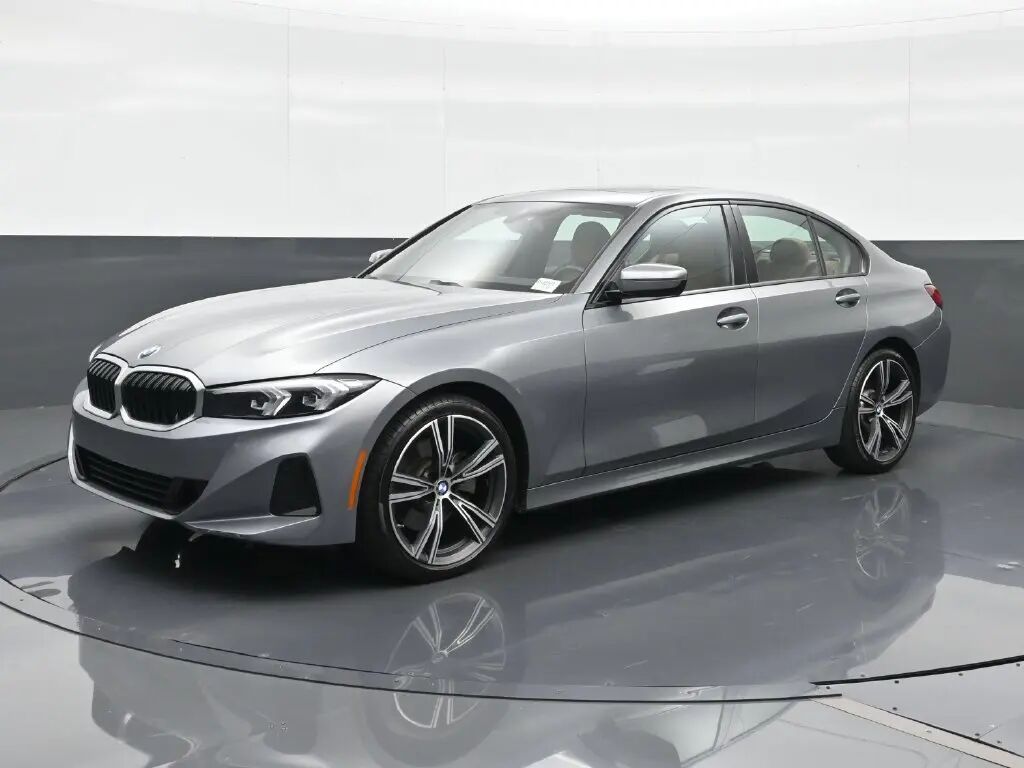 2023 BMW 3 Series 330i — photo 1 of 13