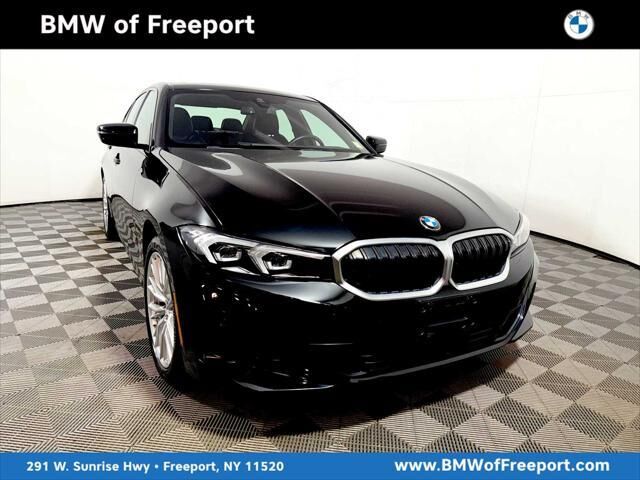 2023 BMW 3 Series 330i xDrive — photo 1 of 26