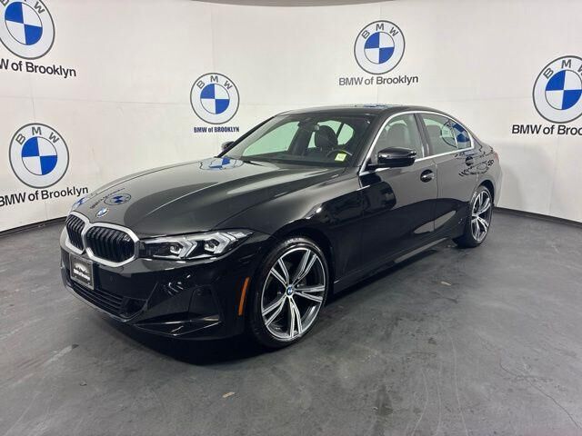 2024 BMW 3 Series 330i xDrive — photo 1 of 26