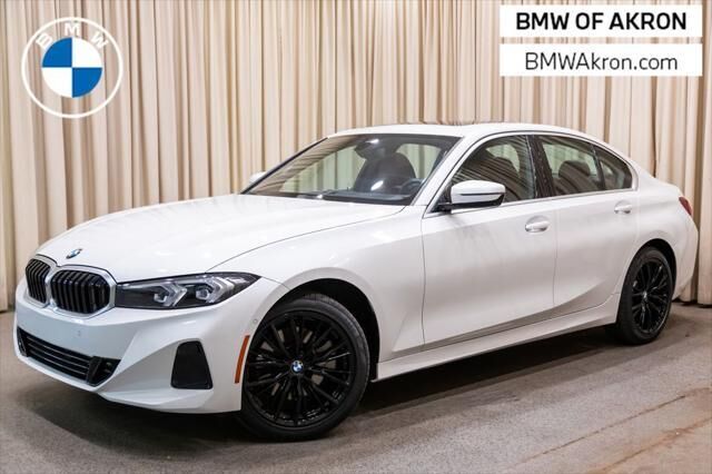 2024 BMW 3 Series 330i xDrive — photo 1 of 13