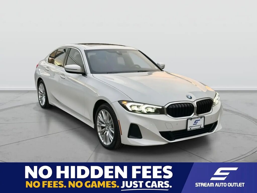 2024 BMW 3 Series 330i xDrive — photo 1 of 10